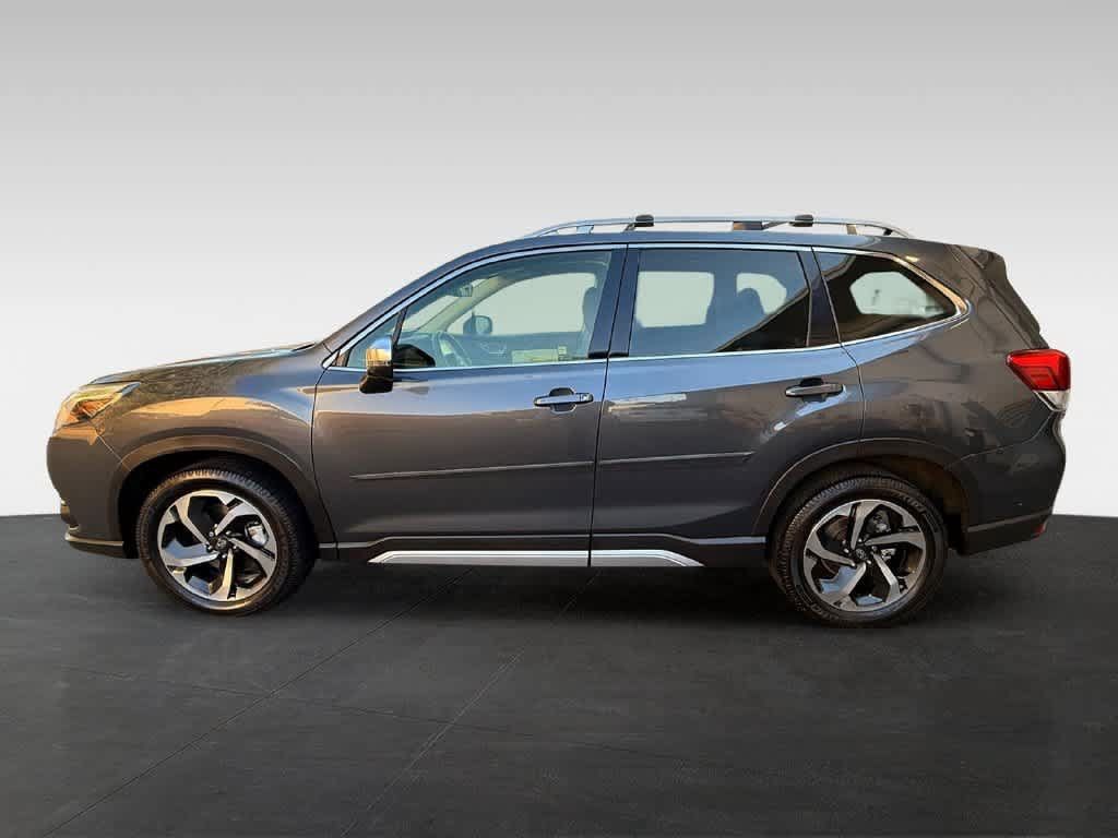 Certified 2023 Subaru Forester Touring AWD/4WD image 3