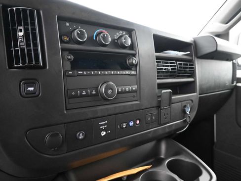 New 2025 GMC Savana 2500 w/ Driver Convenience Package RWD image 13