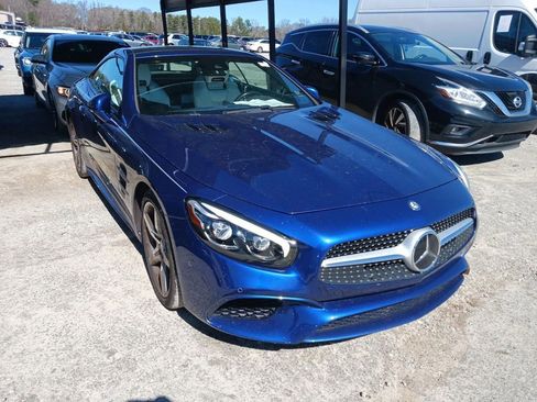 Used 2017 Mercedes-Benz SL 550 image 2