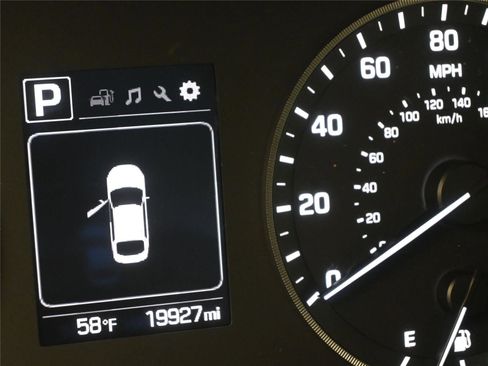 Used 2017 Hyundai Sonata Sport image 3