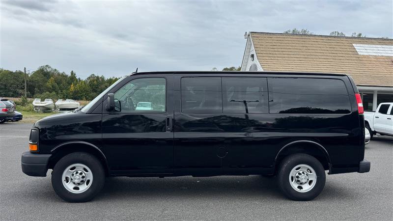 Used 2015 Chevrolet Express 2500 LS RWD image 10