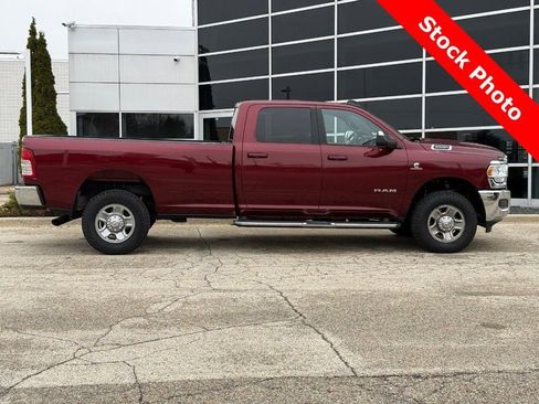 Used 2022 RAM 2500 Big Horn AWD/4WD image 2