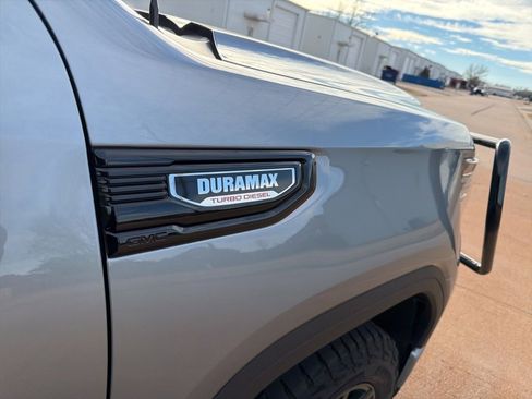 Used 2025 GMC Sierra 1500 Elevation image 22