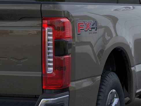 New 2026 Ford F350 Lariat w/ Lariat Premium Package AWD/4WD image 43