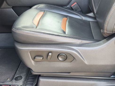 Used 2023 GMC Sierra 1500 AT4 w/ AT4 Premium Package image 23