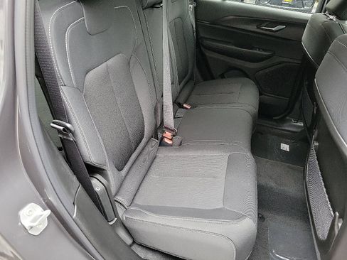 New 2025 Jeep Grand Cherokee Laredo X AWD/4WD image 17