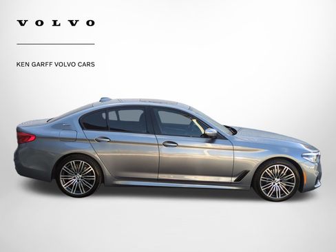 Used 2019 BMW 530e xDrive w/ M Sport Package image 2