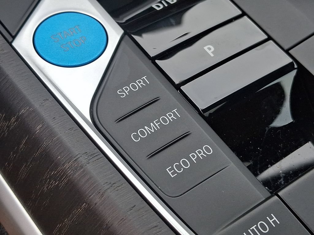 Used 2023 BMW i4 eDrive40 w/ M Sport Package RWD image 26