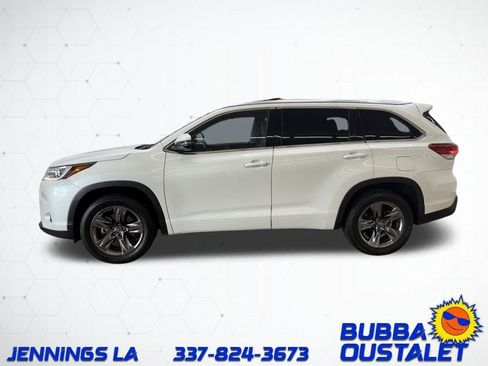 Used 2019 Toyota Highlander Limited Platinum image 2