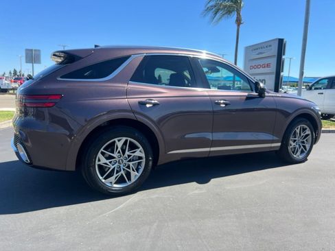 Used 2023 Genesis GV70 2.5T w/ Advanced Package AWD/4WD image 16