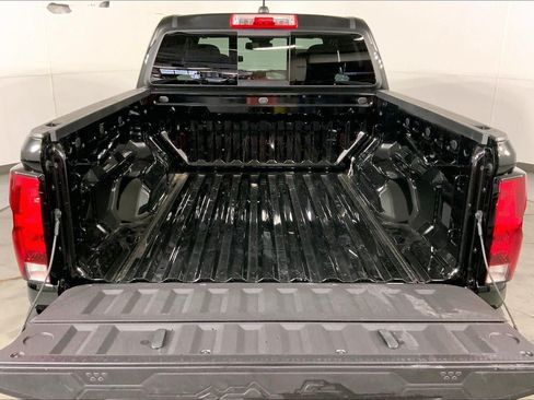 Used 2026 Chevrolet Colorado LT w/ Advanced Trailering Package RWD image 4