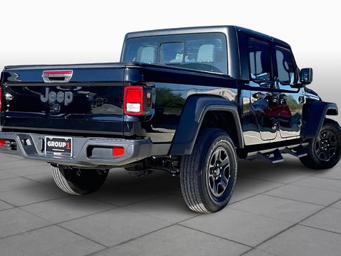 Used 2024 Jeep Gladiator Sport image 24
