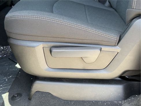 Used 2025 RAM 2500 Tradesman AWD/4WD image 13