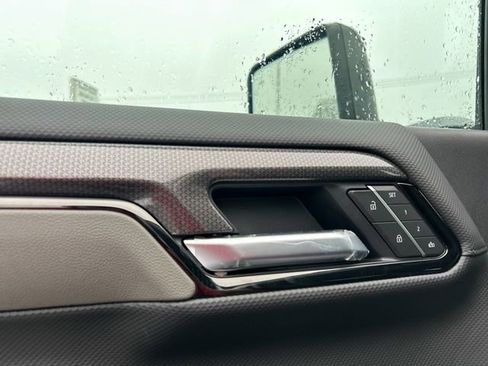 New 2026 Chevrolet Silverado 2500 ZR2 w/ LPO, Dark Essentials Package image 24