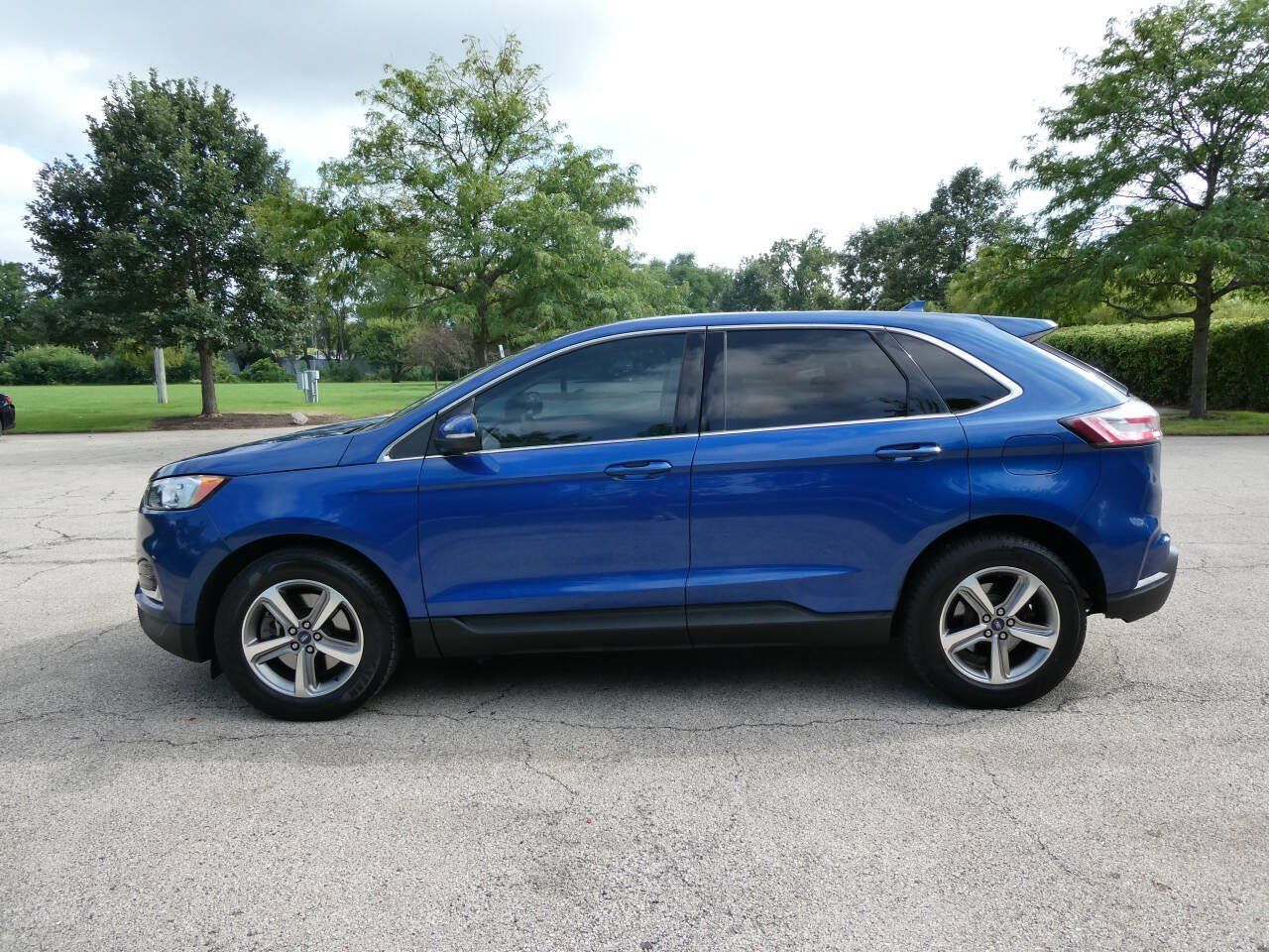 Used 2020 Ford Edge SEL w/ Convenience Package AWD/4WD image 8