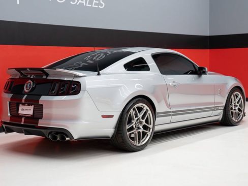 Used 2013 Ford Mustang Shelby GT500 RWD image 47