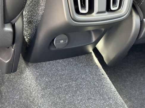 New 2026 Volvo XC40 B5 Plus w/ Protection Package Premier image 14