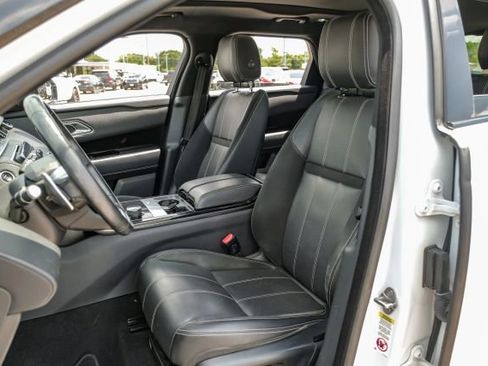 Used 2018 Land Rover Range Rover Velar R-Dynamic SE image 4