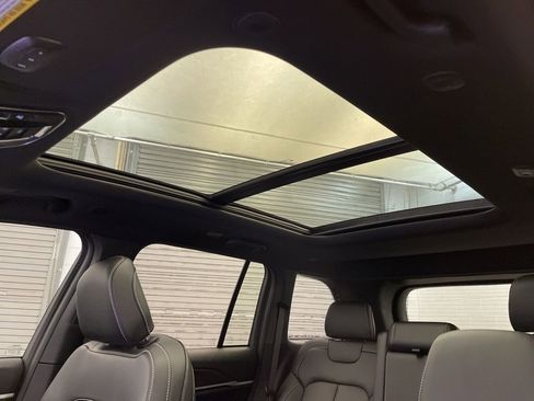 New 2025 Jeep Grand Cherokee Limited image 14