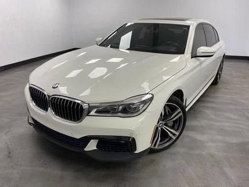 Used 2016 BMW 750i xDrive AWD/4WD image 1