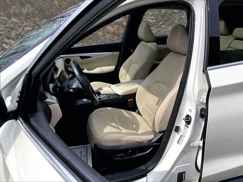 Used 2019 INFINITI QX50 Luxe w/ Navigation Package image 22