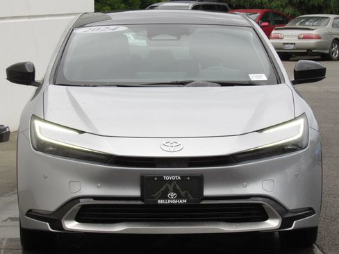 Certified 2024 Toyota Prius Prime FWD image 3