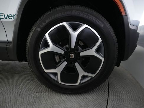 Used 2024 Rivian R1T Adventure AWD/4WD image 20