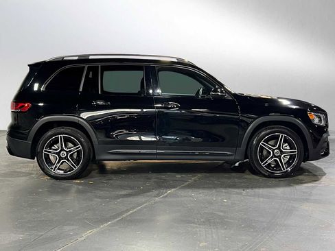 Certified 2023 Mercedes-Benz GLB 250 4MATIC image 2