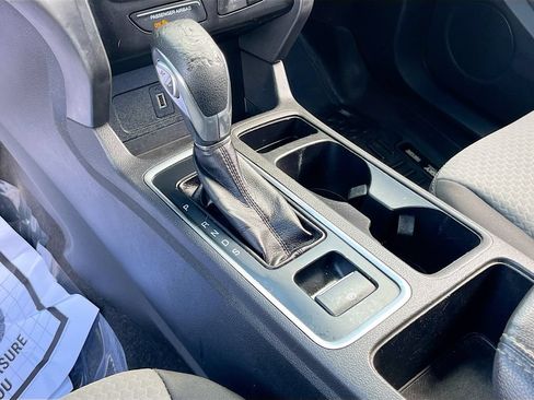 Used 2019 Ford Escape SE FWD image 16