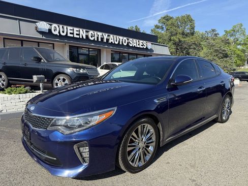 Used 2018 Kia Optima SX w/ Technology Package FWD image 2