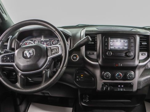 Used 2023 RAM 2500 Big Horn w/ Cold Weather Group image 17