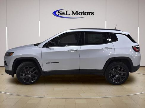 New 2026 Jeep Compass Latitude AWD/4WD image 3