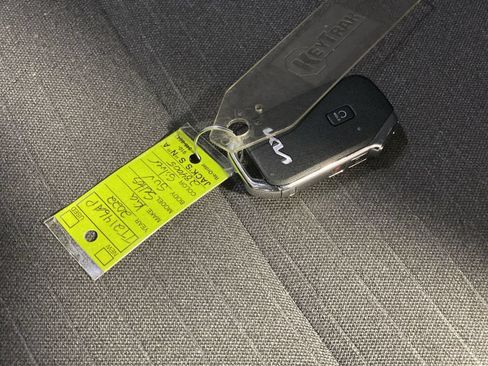 Used 2022 Kia Seltos S FWD image 19
