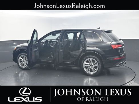 Used 2021 Audi Q7 2.0T Premium w/ Convenience Package image 28