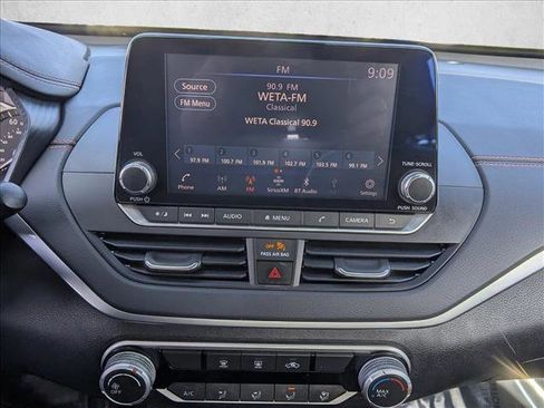 Used 2022 Nissan Altima 2.5 SR FWD image 13