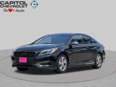 Used 2016 Hyundai Sonata Limited w/ Option Group 02 FWD image 1