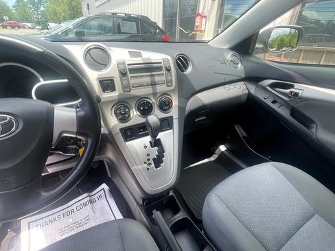 Used 2009 Toyota Matrix S image 13