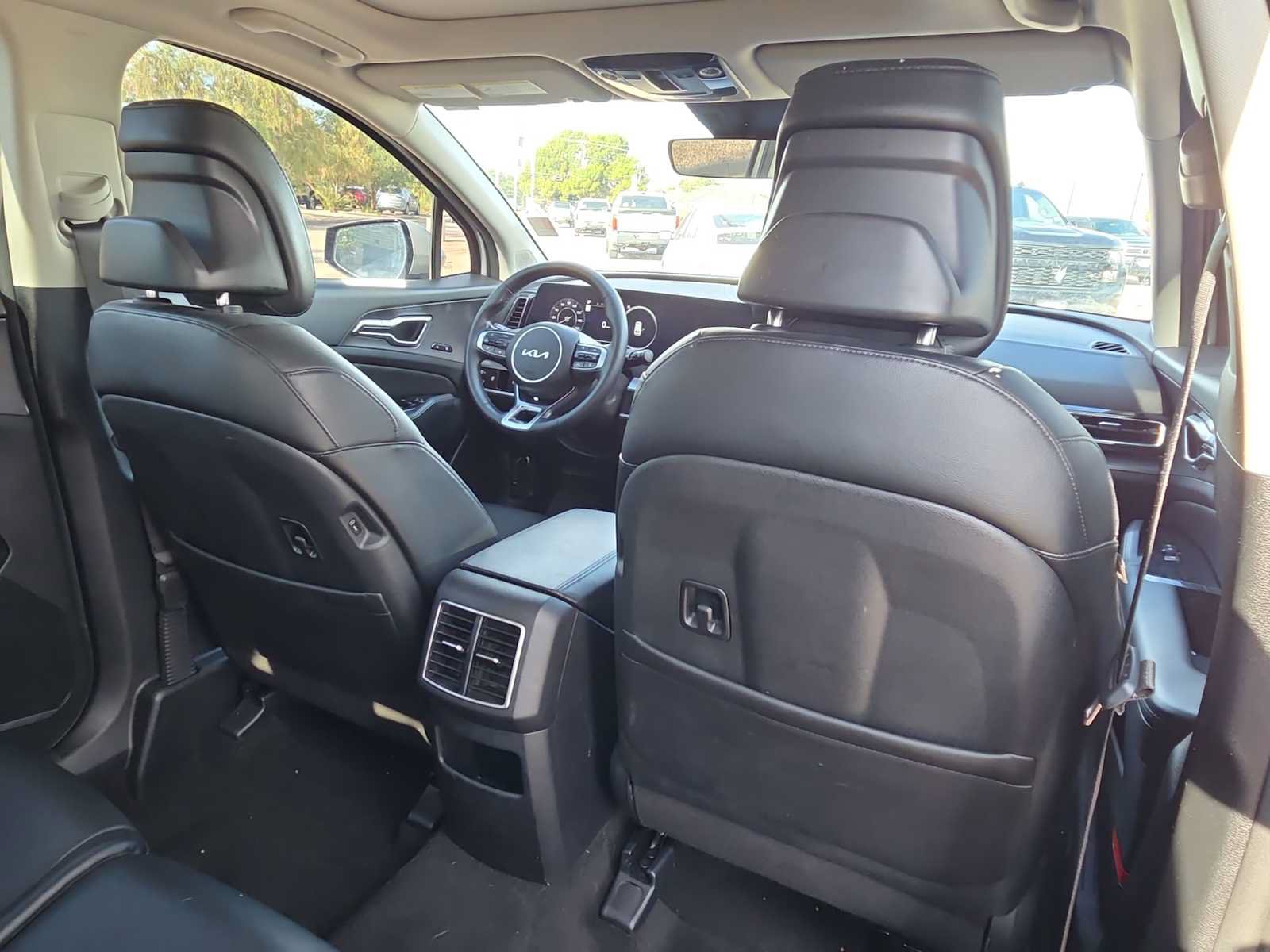 Used 2025 Kia Sportage SX FWD image 16