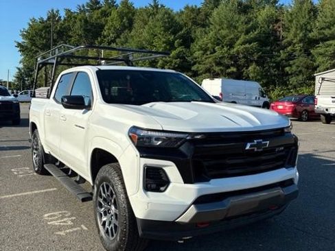 Used 2024 Chevrolet Colorado Z71 w/ Advanced Trailering Package AWD/4WD image 1