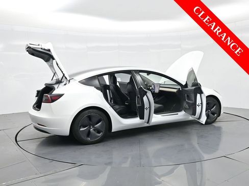 Used 2020 Tesla Model 3 Standard Range image 40