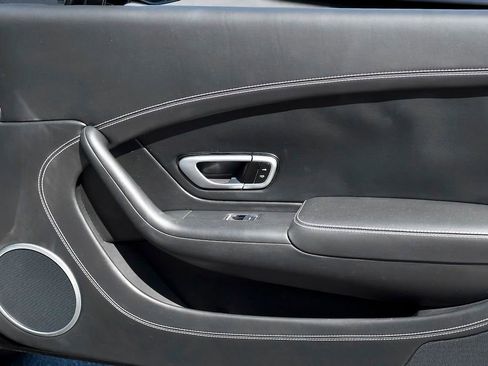 Used 2015 Bentley Continental GT image 34