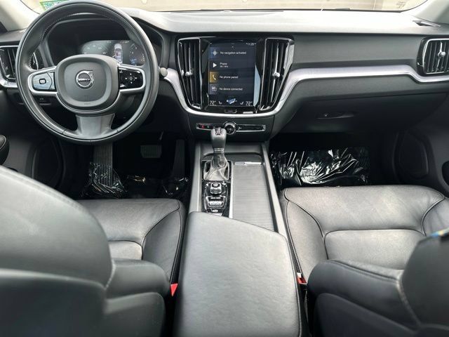 Used 2020 Volvo S60 T5 Momentum FWD image 14