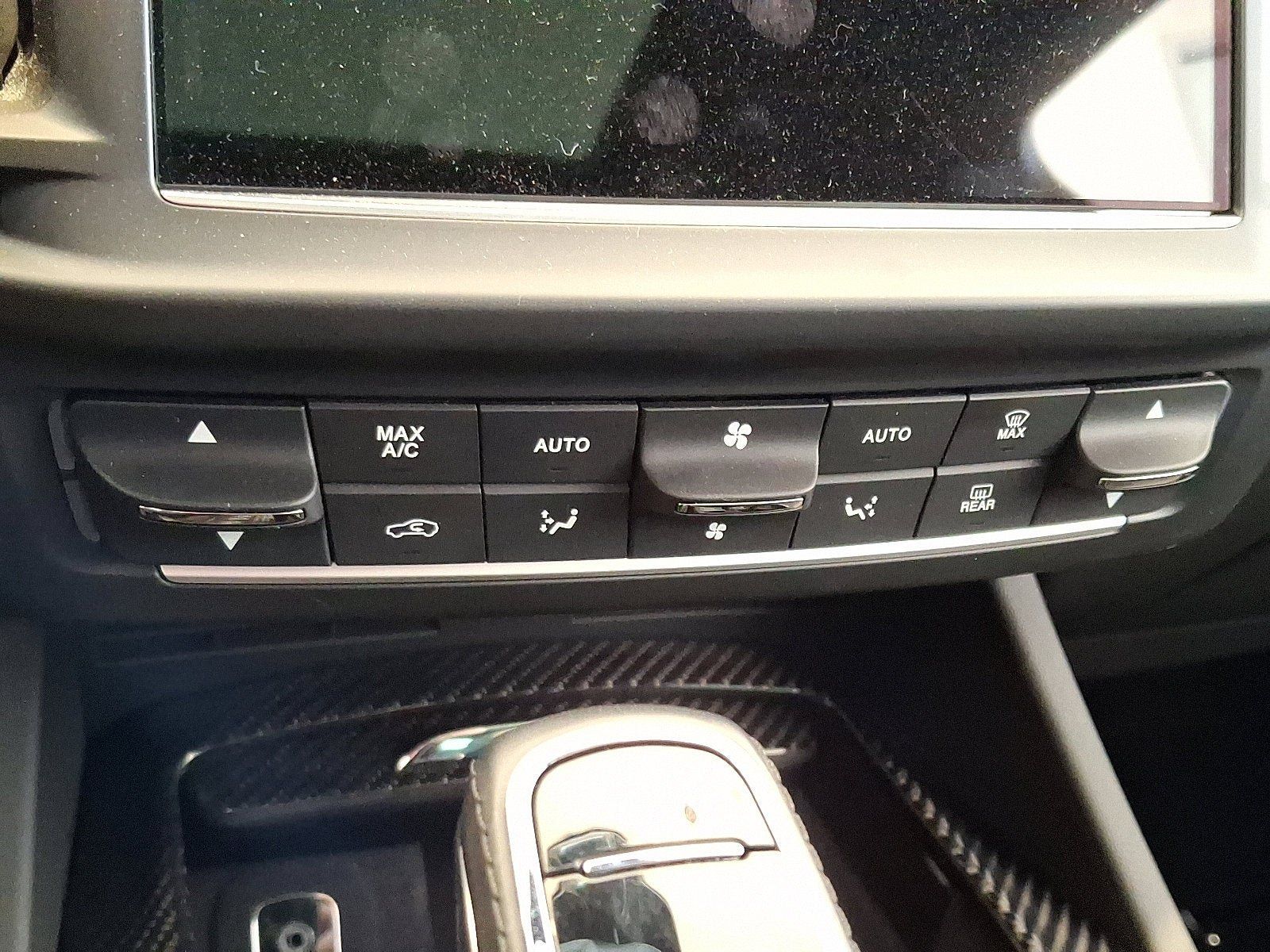Used 2023 Maserati Levante Trofeo AWD/4WD image 16