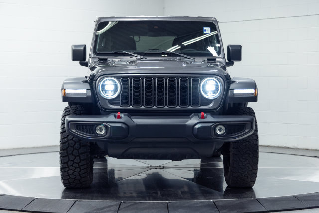 Used 2025 Jeep Wrangler Unlimited Rubicon AWD/4WD image 5