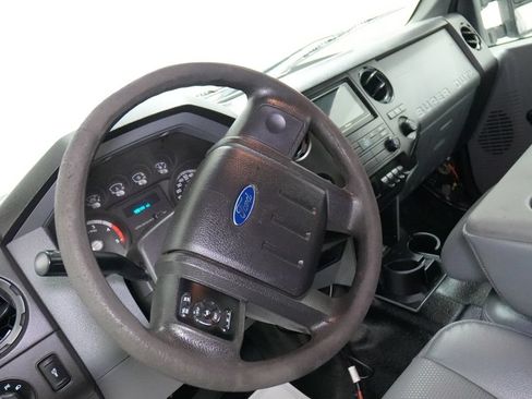 Used 2016 Ford F250 XL w/ XL Appearance Package AWD/4WD image 15