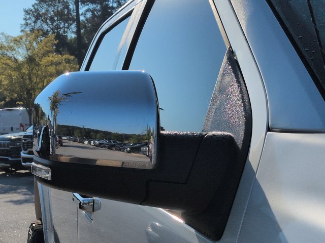 Used 2015 Ford F150 Lariat w/ Equipment Group 502A Luxury RWD image 11