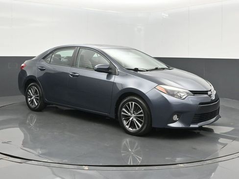Used 2016 Toyota Corolla LE FWD image 28