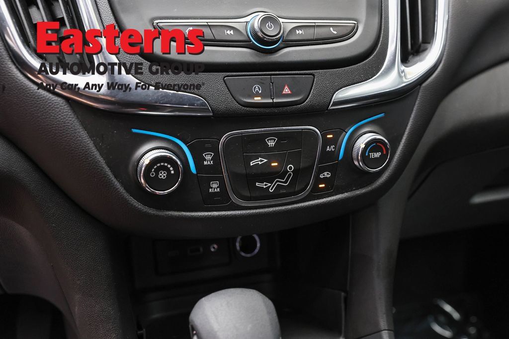 Used 2024 Chevrolet Equinox LT FWD image 21