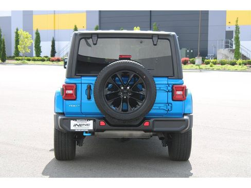 Used 2023 Jeep Wrangler Unlimited Sahara w/ Cold Weather Group AWD/4WD image 3