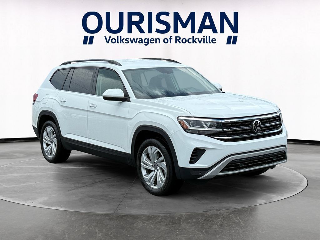 Used 2023 Volkswagen Atlas SE AWD/4WD image 1